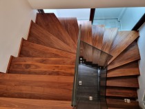 Σκάλες εσωτερικών χώρων