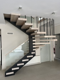 Σκάλα εσωτερικού χώρου