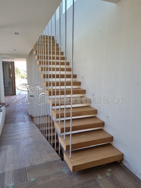 ΕΥΘΕΙΕΣ ΣΚΑΛΕΣ  L-0472