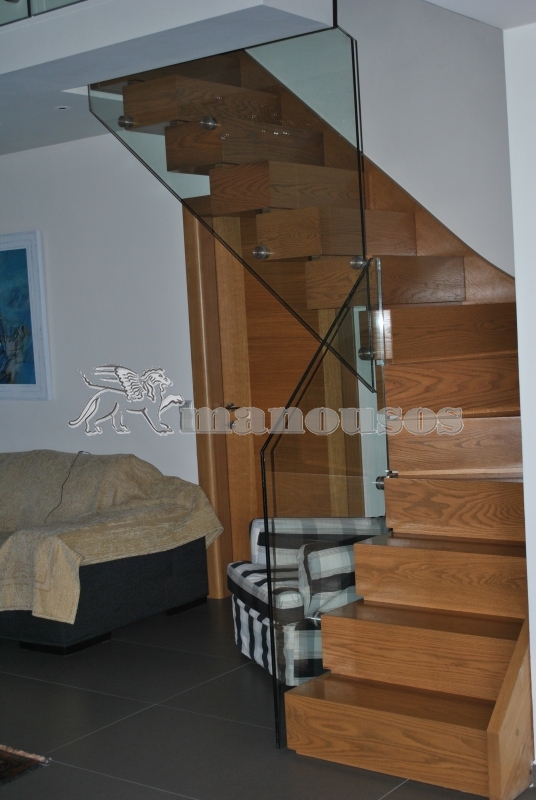 ΞΥΛΙΝΗ ΣΚΑΛΑ G-0076