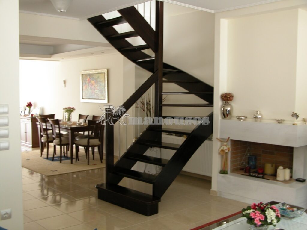 ΣΚΑΛΑ ΕΣΩΤΕΡΙΚΗ  Τ-0127